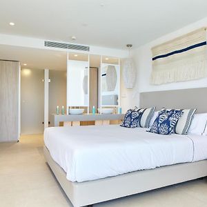 Two-Bedroom Suite Panoramic Sea View